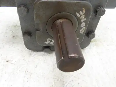 Winsmith D-90 SE Worm Gearbox 60:1 Reducer 1Hp 29 RPM Dual Shaft 56C