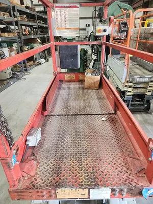 USED SKY-JACK SJIII-3219