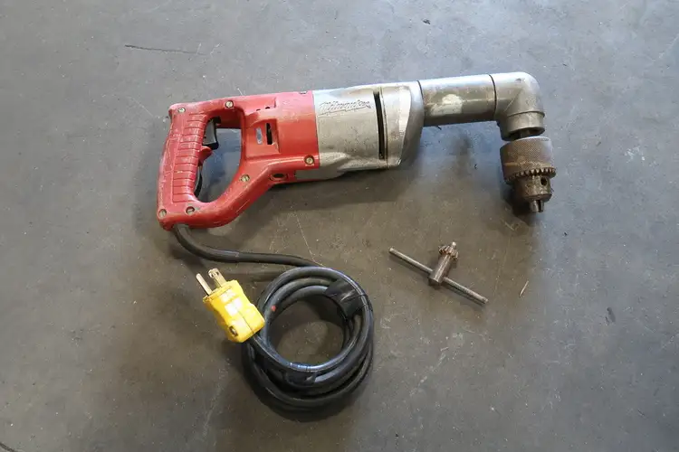 Used MILWAUKEE 1001-1 Drills British Columbia CA | Lenmark #255191