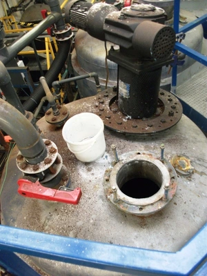 2,700L S/S Jktd Enclosed Mixer 2.2 kW