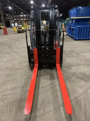 Used 2006 LINDE H25T Liquid Propane Forklifts Pennsylvania US | Global Equipment International, LLC #759399