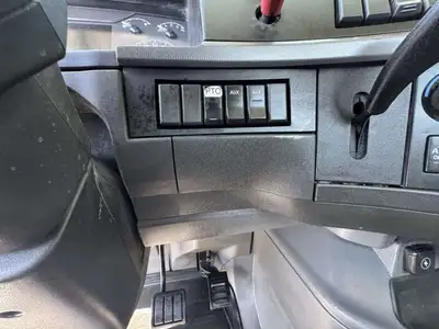 Used 2019 VOLVO VNL300 Conventional trucks California US | Commerce Truck Equipment Sales #1548722