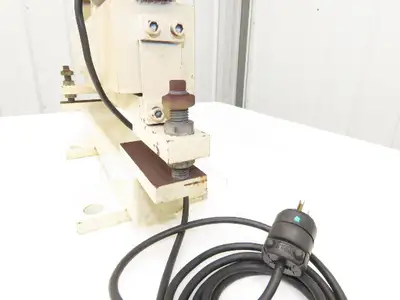 Used HOOSIER _UNKNOWN_ Vibratory Feeders Indiana US | Arrow Industrial #1436893