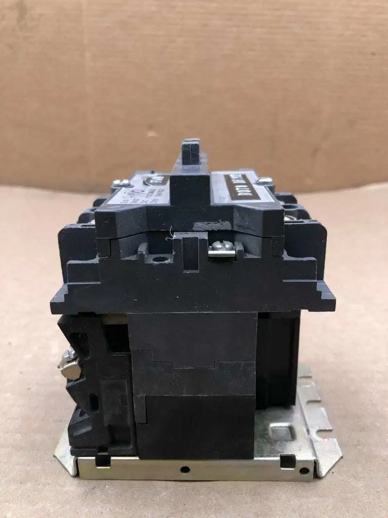 Westinghouse A210MACAC Size 00 Reversing Starter