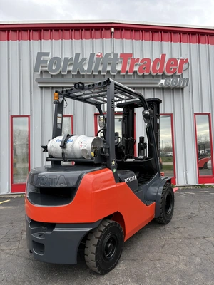 USED 2012 TOYOTA 8FGU25
