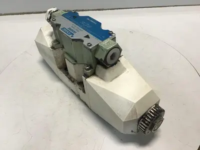 USED VICKERS DG4V-5-2C-M-P7L-H-6-30