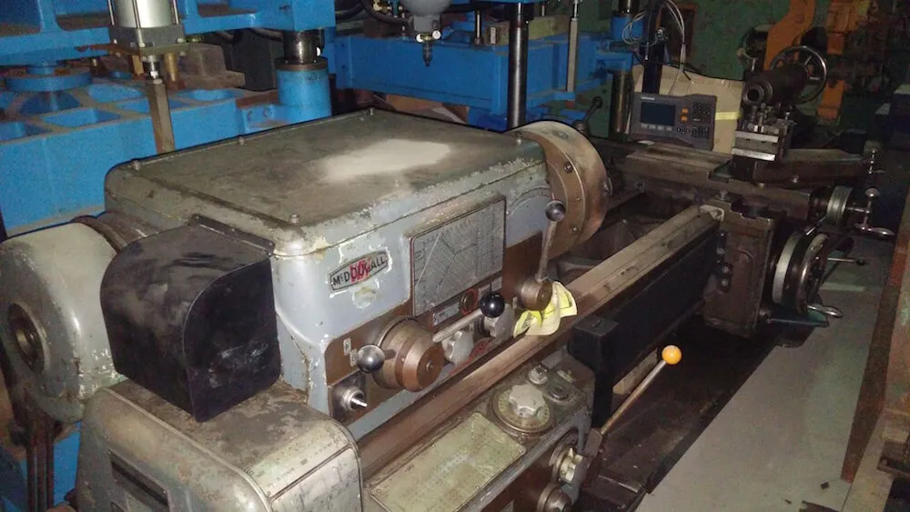 Used VDF / McDougal 18 × 64 Engine Lathe Engine Lathes Quebec CA | Machineco #1256251