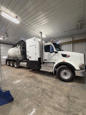 2024 TORNADO F4 Hydro Excavator | VacSource (1)