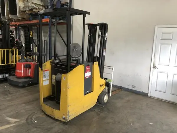Used 2003 YALE ESC030AB Misc Forklifts | Zoom Lifts & Equipment #1182240