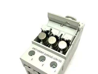 USED SIEMENS SENTRON FUSE HOLDER CLASS CC 3-POLE