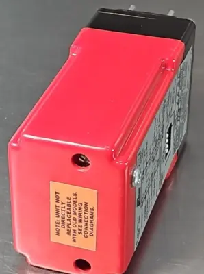 Red Lion Controls PRS1-1021 Plug-In Speed Switch loc4A13