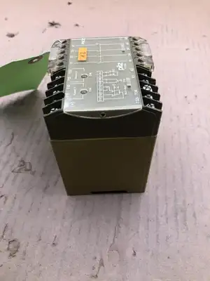 PILZ PNOZ 474695 Safety Relay 24VDC 3.5W 250/380VAC 8/5A 2000VA