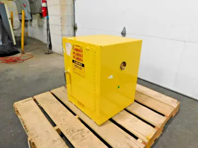 Used Justrite _UNKNOWN_ Hazardous Storage Units Ohio US | Equipment Recovery Corp. #1331280
