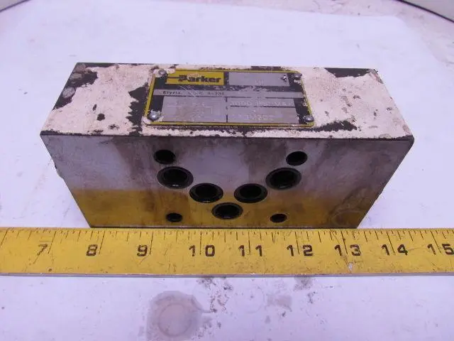 Used PARKER HYDRAULICS _UNKNOWN_ Valves/Fittings | Arrow Industrial #625028