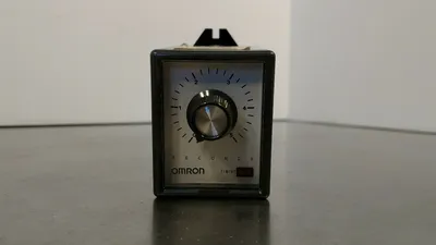 Omron STP-MND-AN-UA Synchronous Motor Timer 120V BIN#3