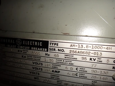 General Electric AM13.8-1000-3H Magne Blast Circuit Breakers