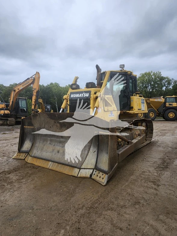 USED 2017 KOMATSU D65EX-17