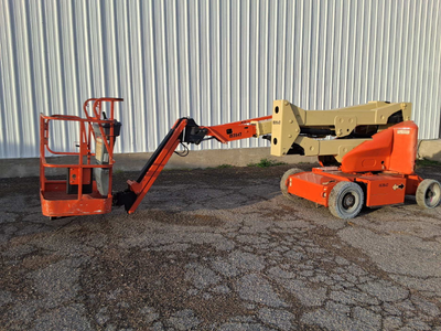 USED 2015 JLG E400AJPN