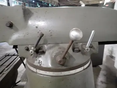 Used 1981 YEONG CHIN MACHINERY YCM Vertical Mills Ohio US | HGR 24 #1020201