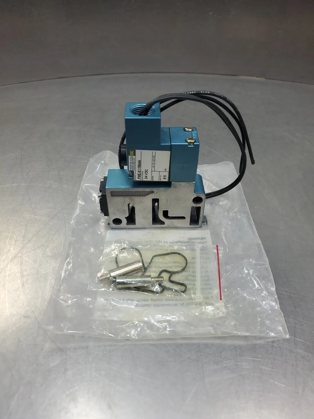 MAC 914B-PM-611RA SOLENOID VALVE w/PME-611RAA 24VDC Module. 6A-12