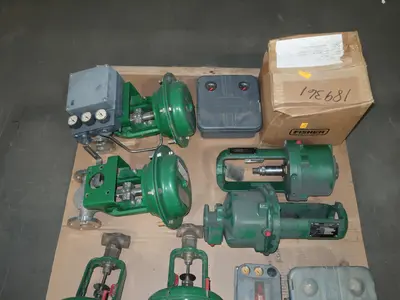 PALLET OF ASSORTED FISHER VALVES AND REPLACEMENT PARTS