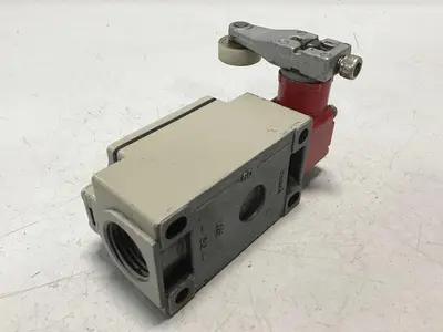 Used OMRON D4B-2111 Relays & Switches Michigan US | Ideal Machinery #1299898