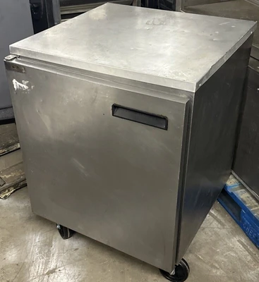 174-0056 Delfield 27” Undercounter Self Contained Cooler