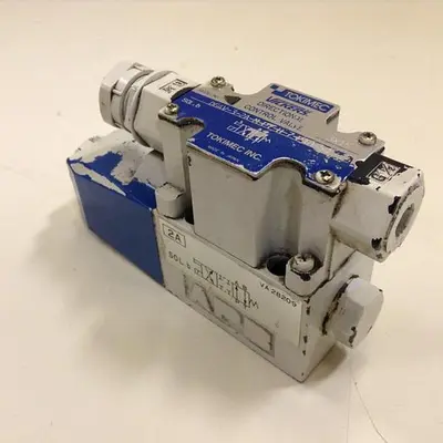 USED VICKERS DG4V32AMP7H7P1050