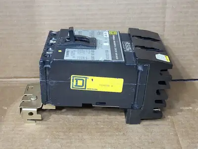 USED SQUARE D FA36040