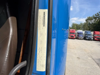 Used 2013 VOLVO VNL Conventional trucks Indiana US | Miedema Asset Management Group #1414619