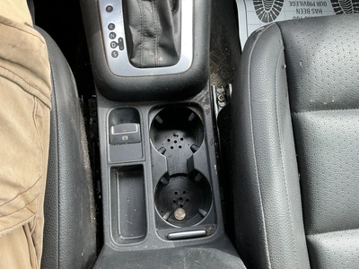 USED 2016 VOLKSWAGEN TIGUAN