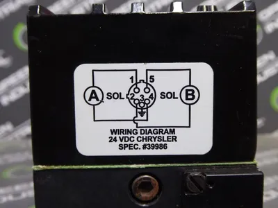 Alkon AU2-37-08-37-5 Indy Pneumatic Solenoid Valve Used
