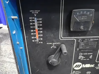 USED MILLER CP300