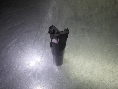 Walter 1.25" 3 Flute Coolant Thru Endmill F2330.UW26.031.Z03.01.5 (LOC473B)
