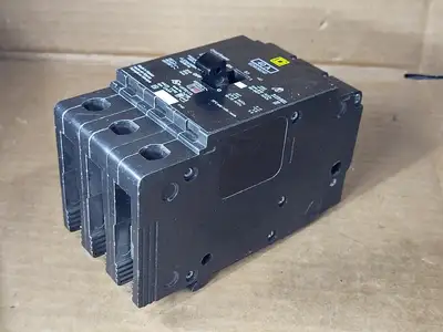 NEW SQUARE D EDB36040