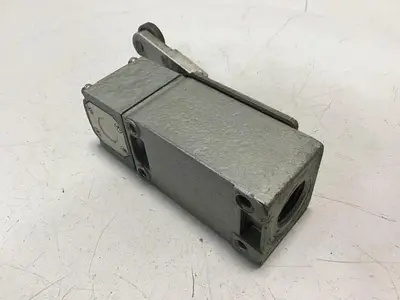 USED TELEMECANIQUE C2JK05