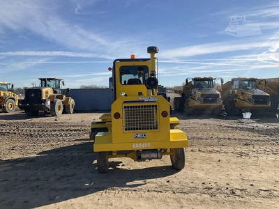 New | in-Stock 2023 SUPERIOR BROOM DT74J Street Sweeper Texas US | National Equipment Dealers #1422813