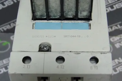 Siemens Sirius 3RT1044-1B Contactor with 3RH1921-1HA22 Aux Contact Block Used
