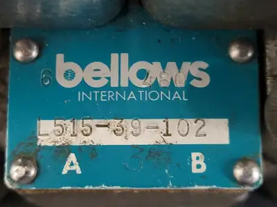 USED SCHRADER BELLOWS L515-39-102