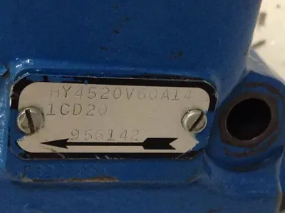 USED VICKERS HY4520V60A141CD20