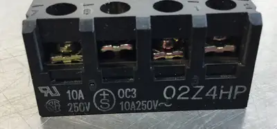 Omron PF083A-E Relay Socket 8Pin 10A 250V 4C