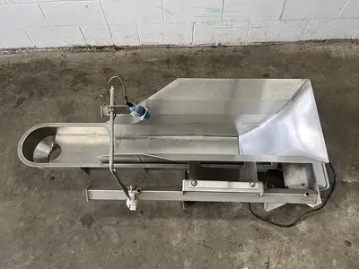 Meyer Vibratory Feeder