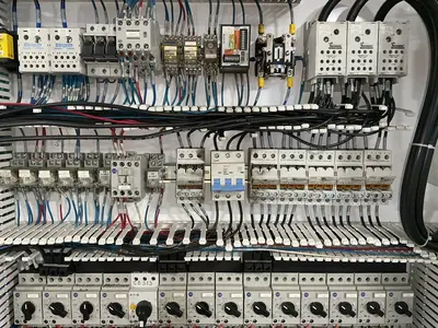 Used _UNKNOWN_ _UNKNOWN_ Electrical Panels Ohio US | HGR 24 #1539883