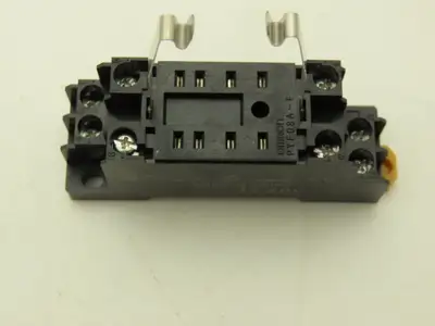Omron MY2N-D2 Socket Relay 24VDC With Base PYF08A-E Lot Of 12