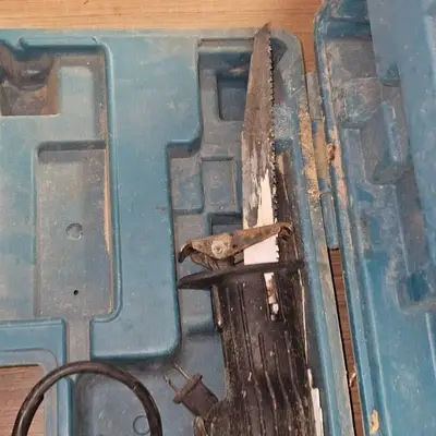 2 Makita Sawzalls, in working order
