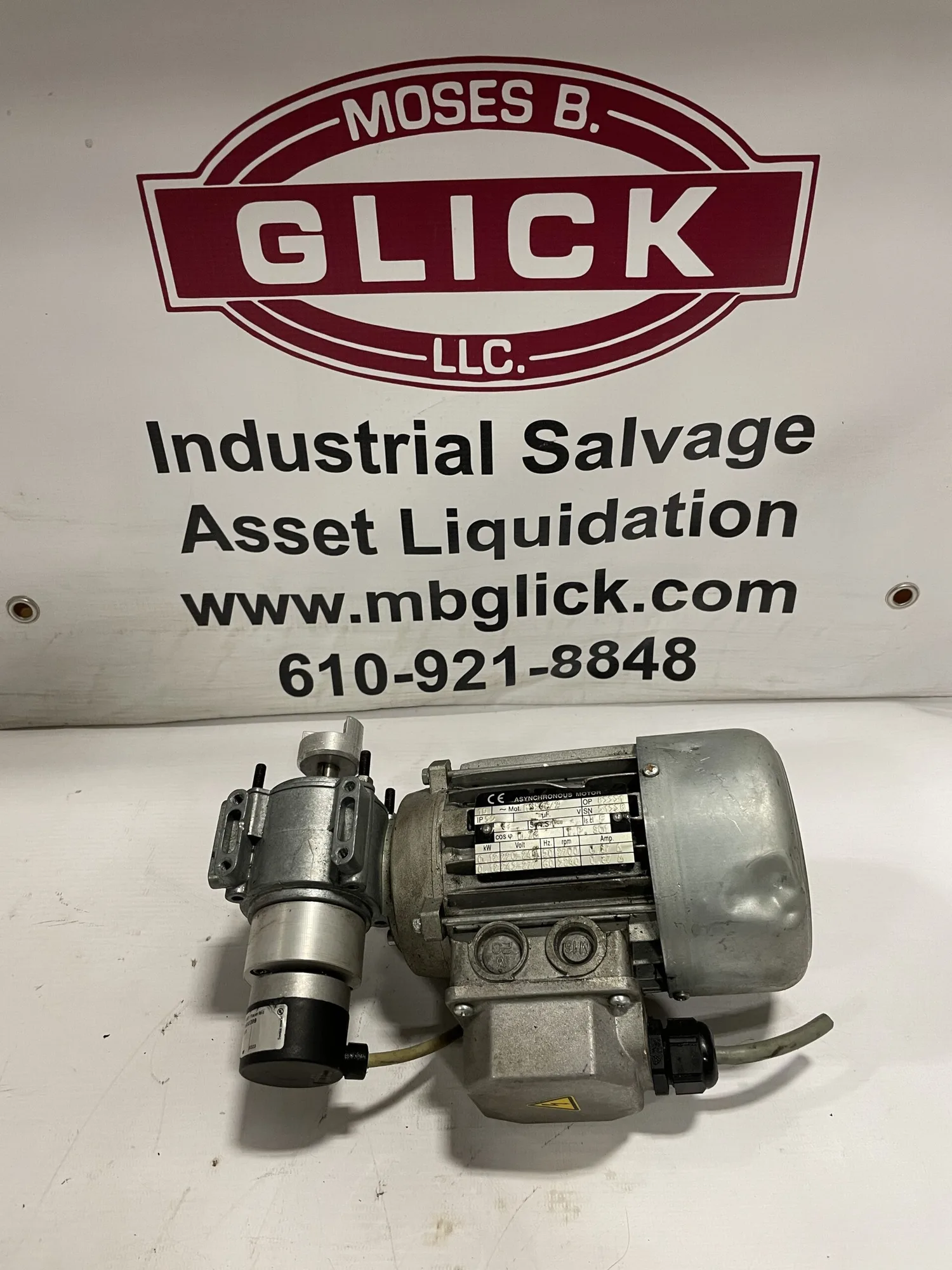 Sew-Eurodrive 0.12kW Gear Drive/Speed Reducer 3PH 7:1 w/ Shaft Encoder