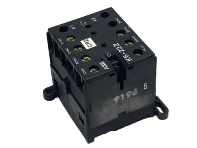 Used ABB Mini Contactor Relay 4-Pole 2NO 2NC Screw Terminal PLC Contactors Michigan US | Maverick Industrial Sales #1401395