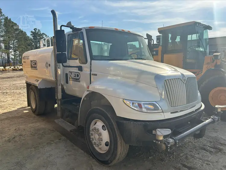 Used 2010 INTERNATIONAL DURASTAR 4400 Water Trucks Georgia US | National Equipment Dealers #1422372