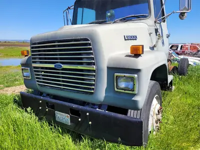 USED 1987 FORD LN8000