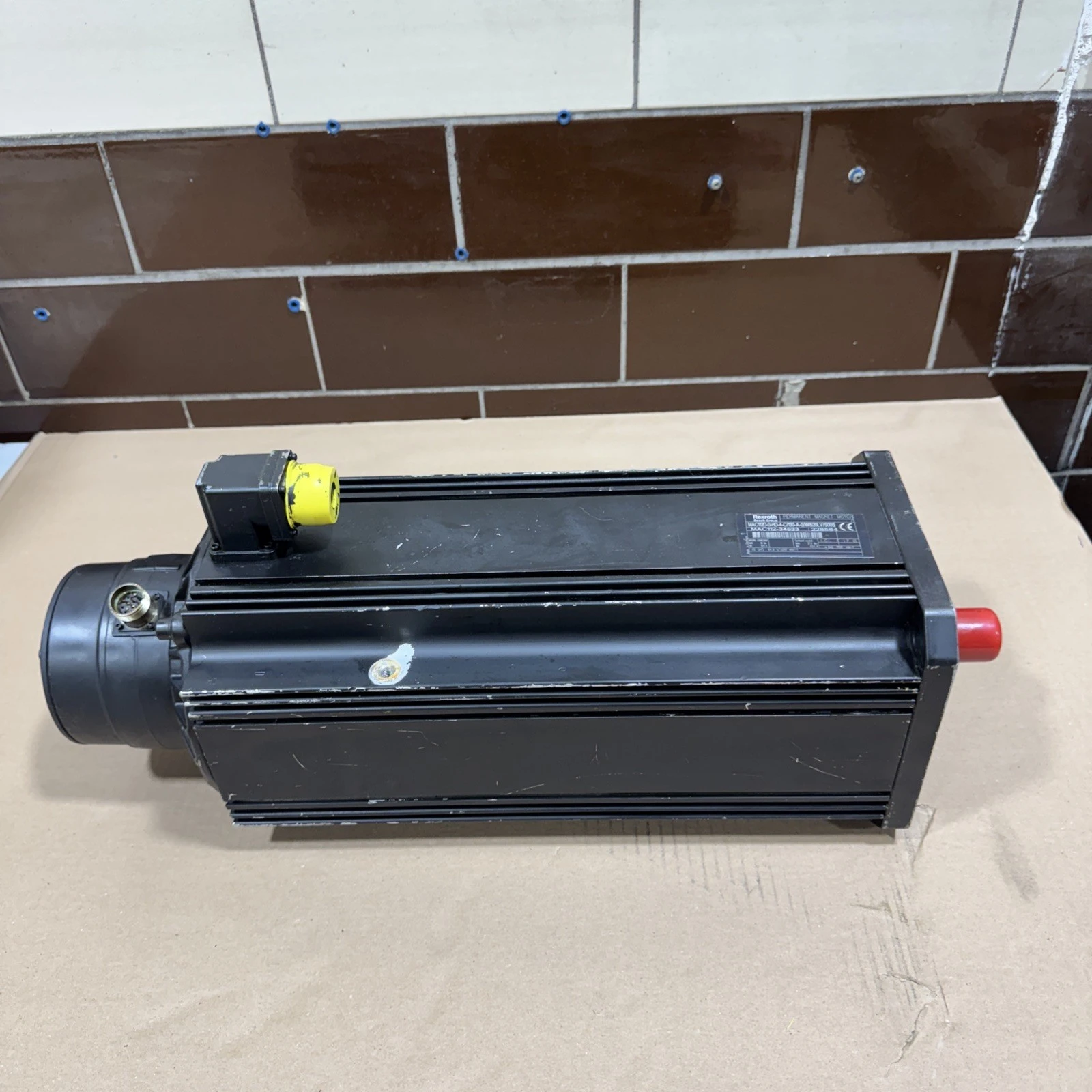 USED Rexroth MAC112D-0-HD-4-C/130-A-0/WI520LV/S005